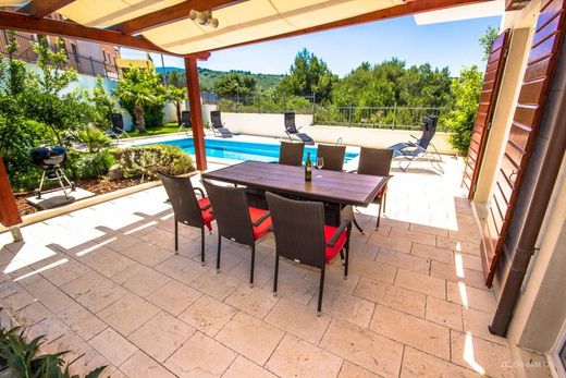 Maison de luxe à vendre à Splitska, 600 000 €, Photo 3