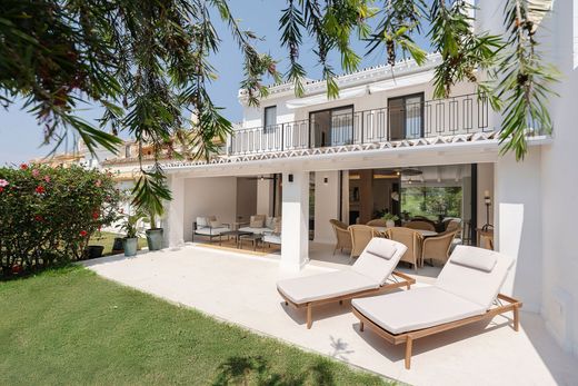 Maison de luxe à vendre à Marbella, 1 850 000 €, Photo 1