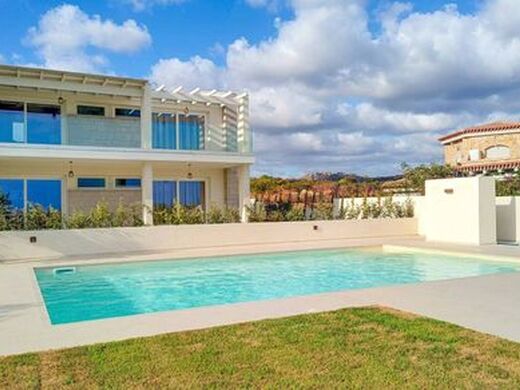 Luxury Apartment for sale in Palau, 1 110 000 €, Photo 1