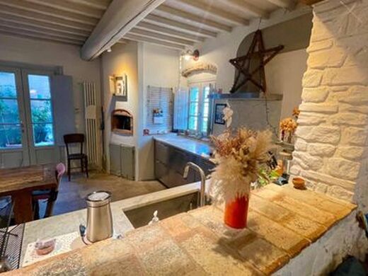 Luxury House for sale in Quarrata, 540 000 €, Photo 1