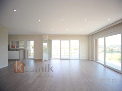 Luxury Apartment for sale in Odivelas, 665 000 €, Photo 2