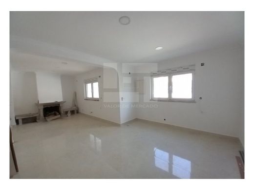 Maison de luxe à vendre à Seixal, 445 000 €, Photo 2