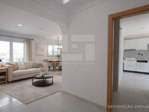 Maison de luxe à vendre à Seixal, 445 000 €, Photo 3