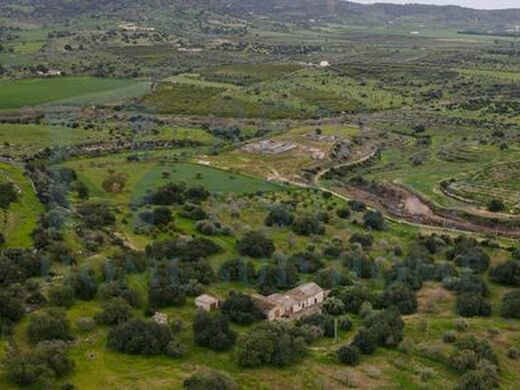 Maison de luxe à vendre à Rosolini, 390 000 €, Photo 3