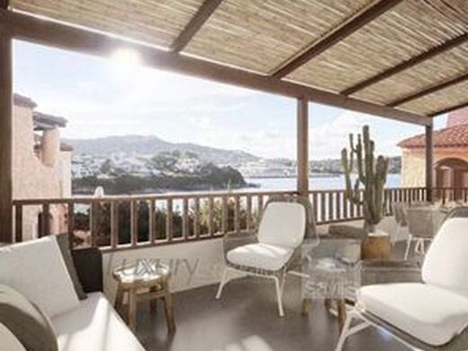Luxury Apartment for sale in Arzachena, 2 100 000 €, Photo 1