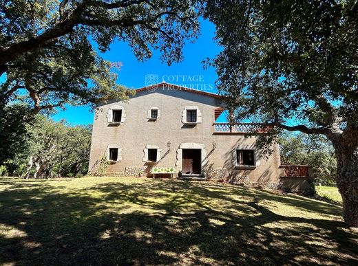 Luxury House for sale in Darnius, 895 000 €, Photo 1