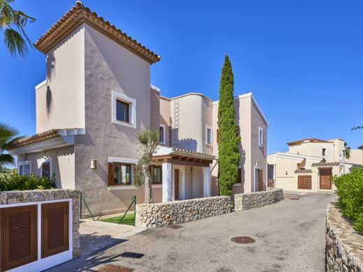 Luxury House for sale in Calvià, 1 750 000 €, Photo 1