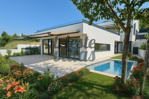 Luxury House for sale in Muggia, 1 800 000 €, Photo 1