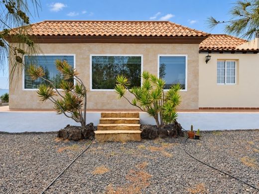 Maison de luxe à vendre à La Oliva, 750 000 €, Photo 3