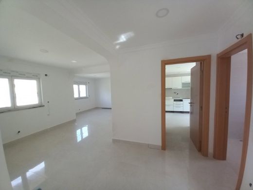 Maison de luxe à vendre à Seixal, 445 000 €, Photo 4