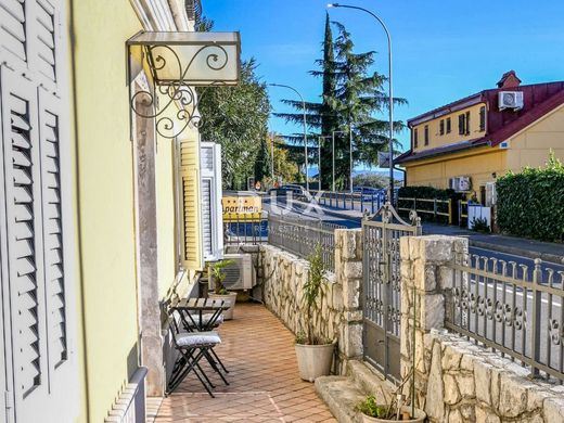 Maison de luxe à vendre à Opatija, 0 €, Photo 4