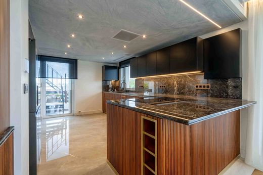 Maison de luxe à vendre à Kallitechnoúpoli, 1 200 000 €, Photo 5