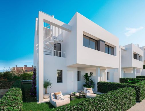 Maison de luxe à vendre à Manilva, 604 750 €, Photo 7