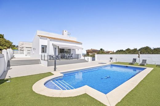 Luxury House for sale in El Faro, 799 950 €, Photo 1