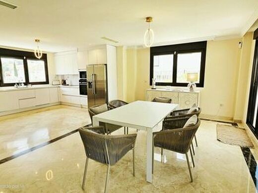 Maison de luxe à vendre à Estepona, 850 000 €, Photo 7
