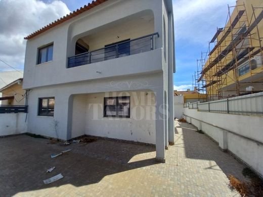 Maison de luxe à vendre à Seixal, 445 000 €, Photo 2