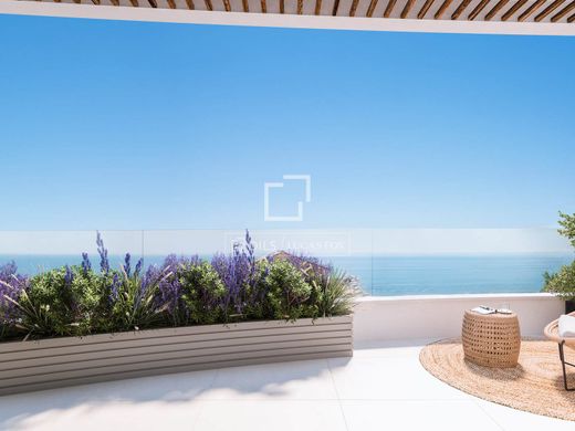 Luxury Apartment for sale in Benalmádena, 2 010 000 €, Photo 2