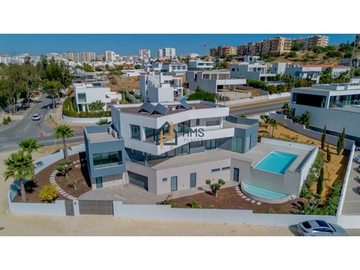 Luxury House for sale in Lagos, 2 650 000 €, Photo 1