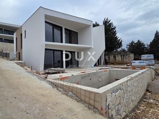 Maison de luxe à vendre à Crikvenica, 499 000 €, Photo 2
