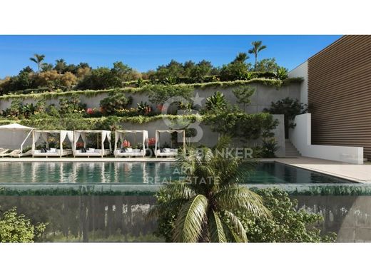 Luxury House for sale in Marbella, 1 000 000 €, Photo 2