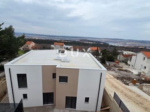 Maison de luxe à vendre à Crikvenica, 499 000 €, Photo 4