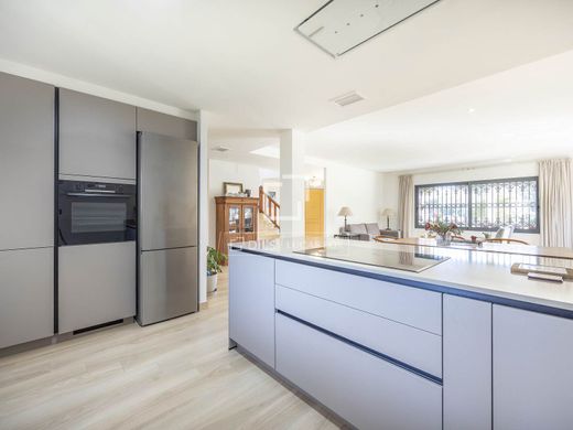 Maison de luxe à vendre à Godella, 940 000 €, Photo 4