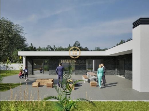 Luxury House for sale in Viseu, 485 000 €, Photo 1