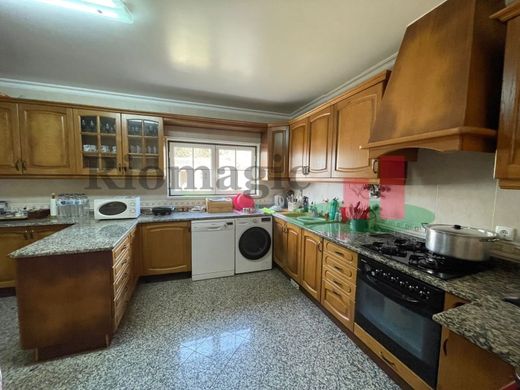 Maison de luxe à vendre à Azambuja, 445 000 €, Photo 4