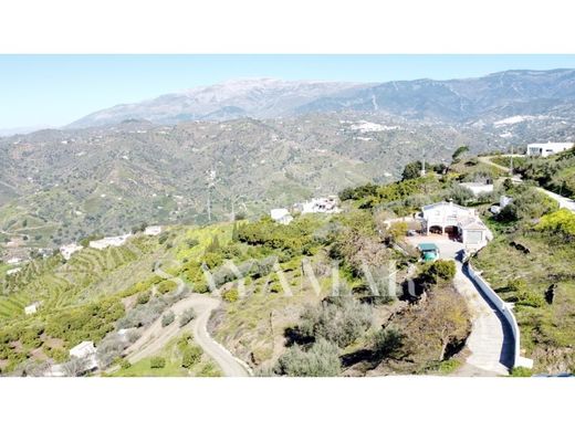 Luxury House for sale in Sayalonga, 480 000 €, Photo 2
