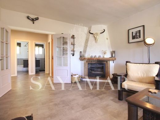 Luxury House for sale in Sayalonga, 480 000 €, Photo 6