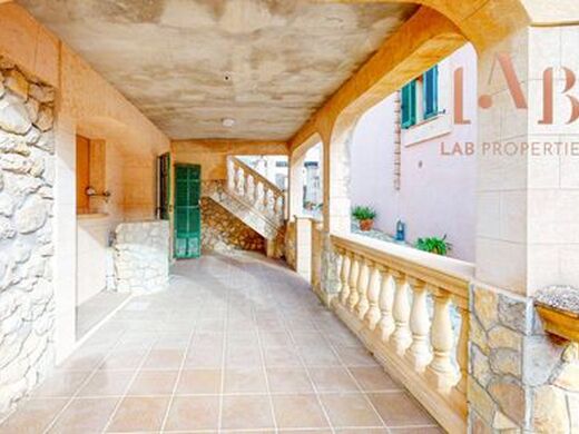 Luxury House for sale in Calvià, 680 000 €, Photo 1