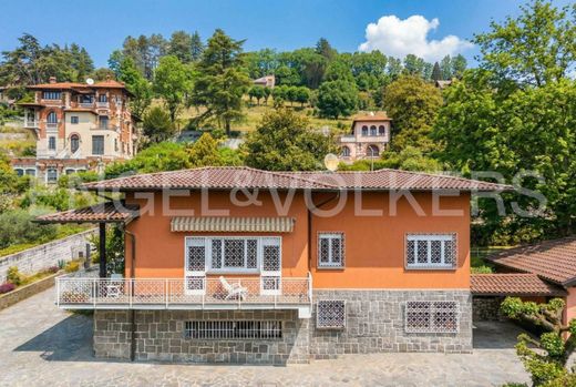 Luxury House for sale in Gavirate, 550 000 €, Photo 1