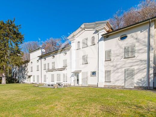 Luxury House for sale in Villa Di Serio, 3 000 000 €, Photo 1