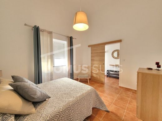Luxury House for sale in Olhão, 475 000 €, Photo 1