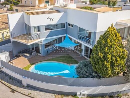 Luxury House for sale in Portimão, 790 000 €, Photo 4