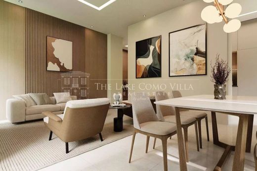 Luxury Apartment for sale in Menaggio, 790 000 €, Photo 1