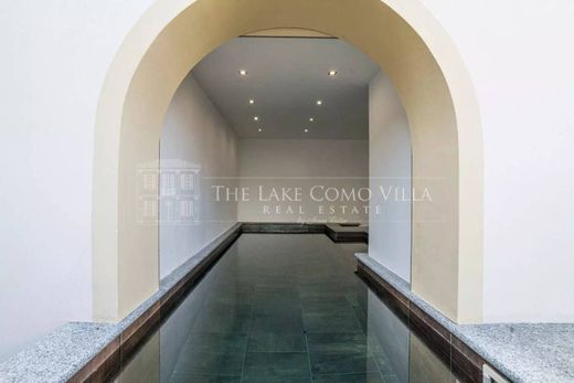 Luxury Apartment for sale in Menaggio, 1 350 000 €, Photo 1