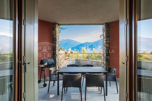 Luxury Apartment for sale in Menaggio, 730 000 €, Photo 2