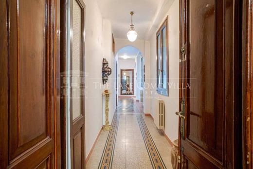 Luxury Apartment for sale in Como, 690 000 €, Photo 2