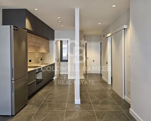 Luxury Apartment for sale in Barcelona, 640 000 €, Photo 6