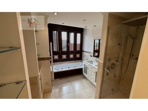 Luxury House for sale in Marbella, 2 500 000 €, Photo 7