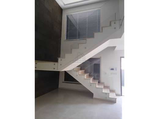 Luxury House for sale in Seixal, 750 000 €, Photo 2