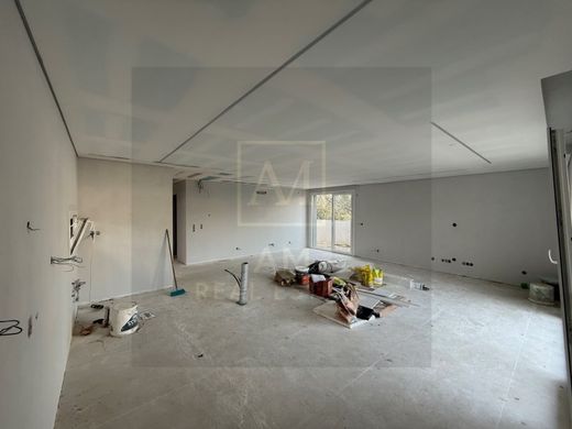 Maison de luxe à vendre à Seixal, 550 000 €, Photo 1