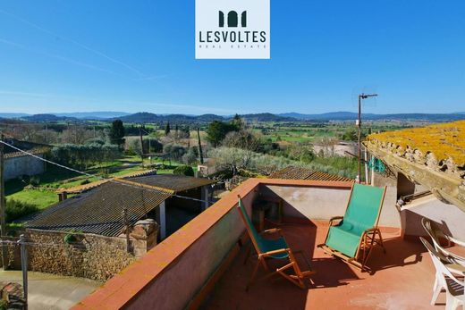 Maison de luxe à vendre à Ullastret, 450 000 €, Photo 3
