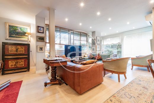 Appartement de luxe à vendre à Ciudad Lineal, 1 600 000 €, Photo 2
