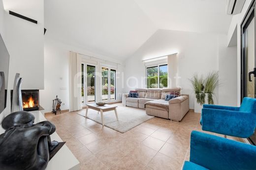 Luxury House for sale in Sarrià de Ter, 570 000 €, Photo 4