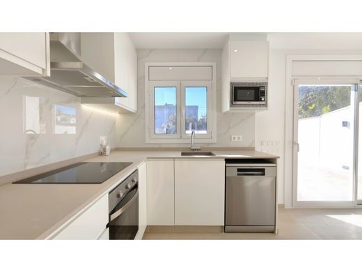 Maison de luxe à vendre à Empuriabrava, 495 000 €, Photo 5