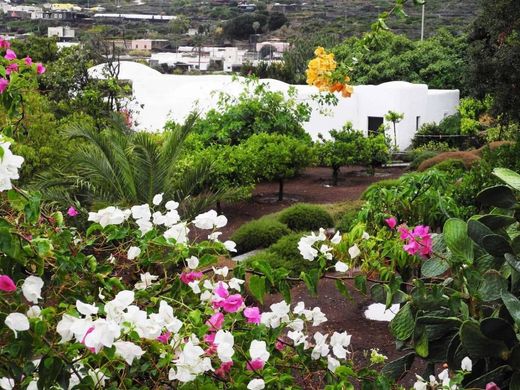 Luxury House for sale in Pantelleria, 1 700 000 €, Photo 5