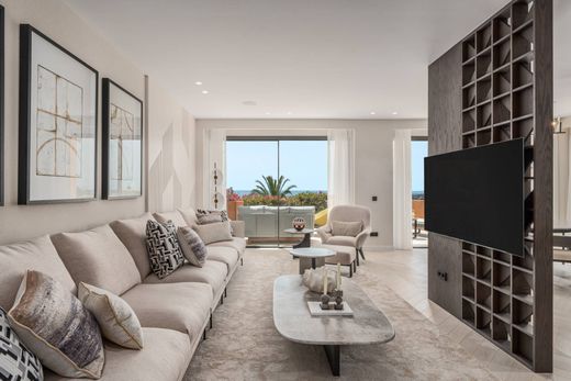 Luxury Apartment for sale in Nueva Andalucia, 2 648 000 €, Photo 4