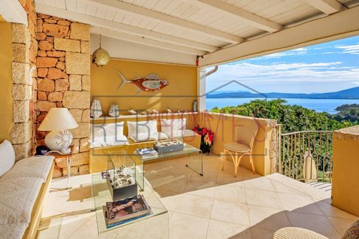 Luxury House for sale in Porto Rotondo, 1 480 000 €, Photo 1